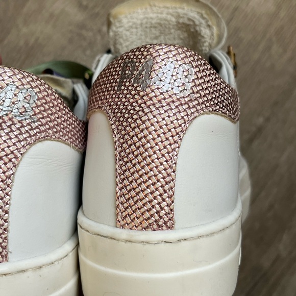 P448 Thea Sneakers HTF rainbow ombré laces excellent condition - Picture 7 of 13